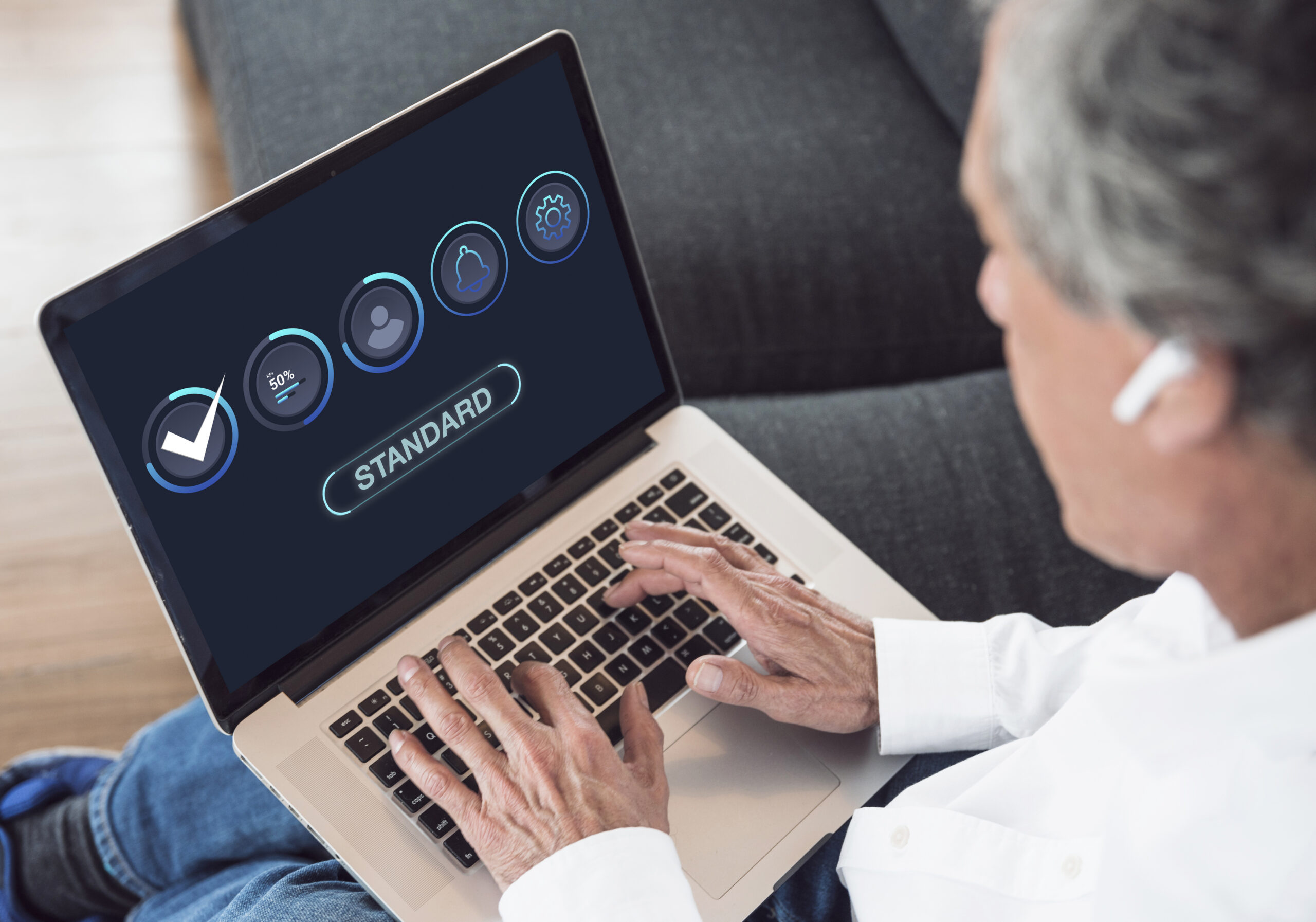 Standard Checklist on Laptop