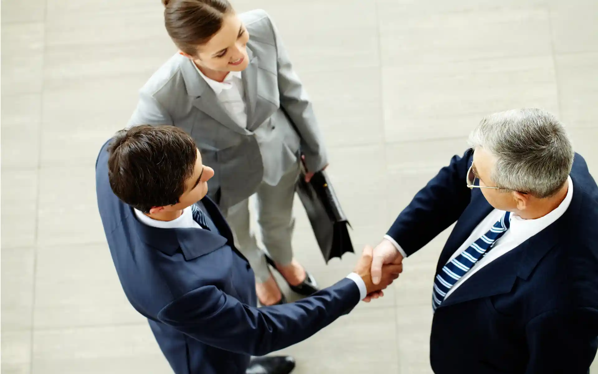 Hiring specialist offshore role